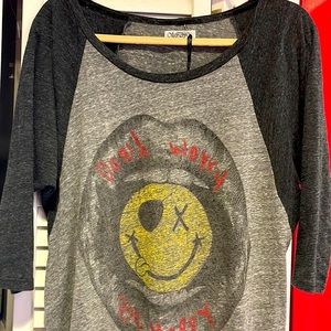 Brand new classic smiley face tee